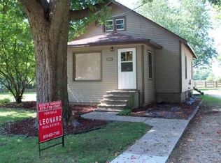 25014 Front St, Sterling, IL 61081