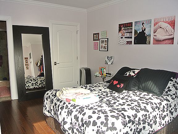 4th image of 27110 Grand Central Pkwy APT 27Q