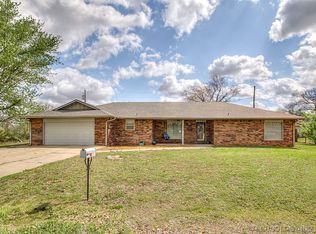 238 Meadowlark Pl, Bartlesville, OK 74006
