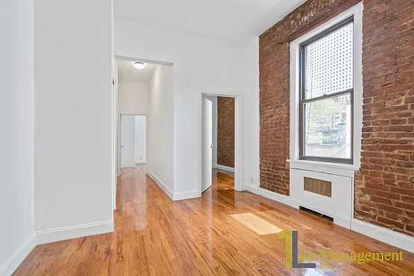 Rented by Lisa Management Inc | media 11