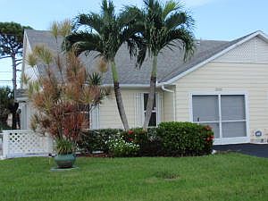 Home For Sale In Tropical East