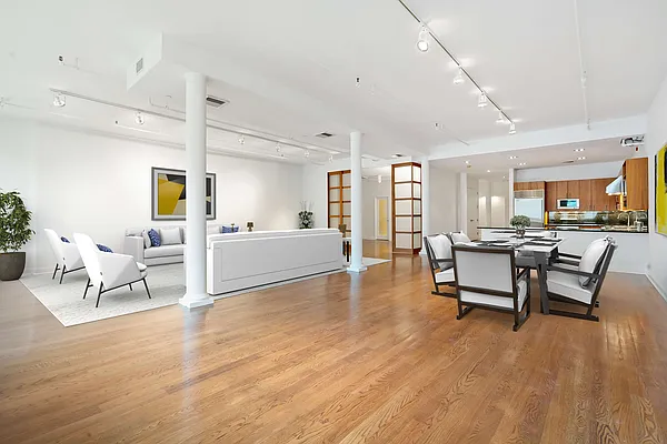 Rented by Anchor Associates | media 10