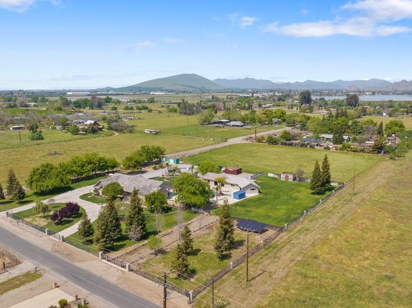 21488 Ave 332, Woodlake, CA 93286