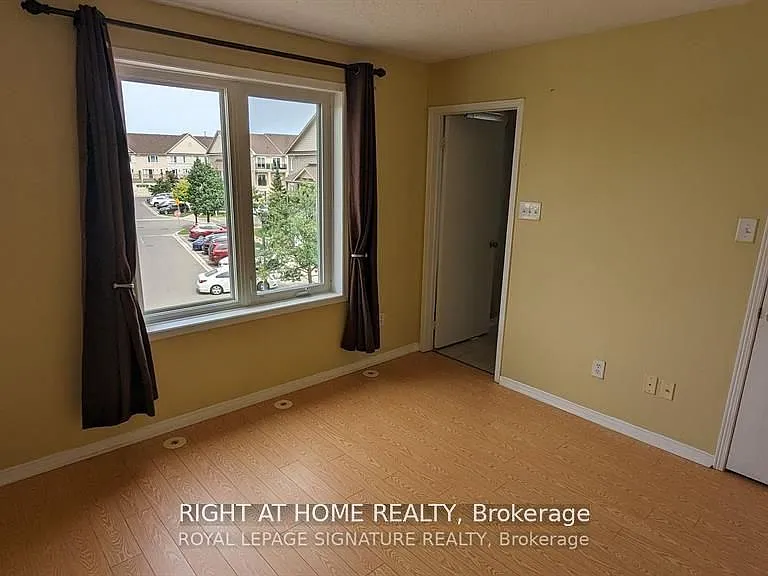 4869 Half Moon Grv #27 — Photo 16