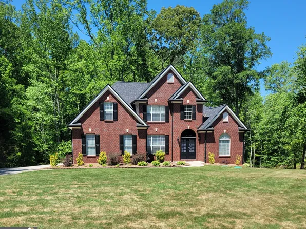 26 Parlor Cir, Sharpsburg, GA 30277