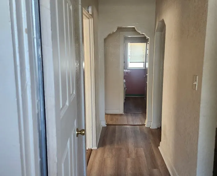 415 E Floribraska Ave #B — Photo 11