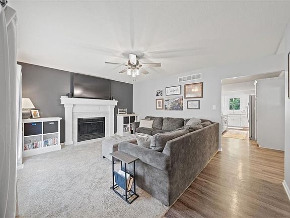 3rd image of 206 N 14th St