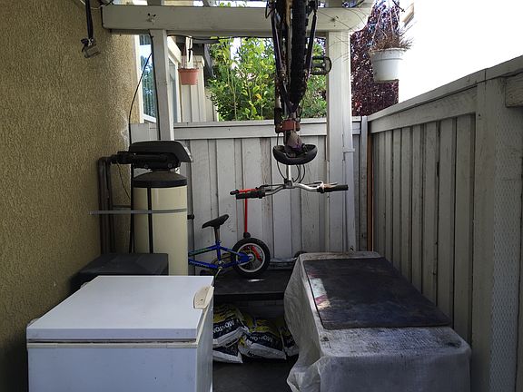3rd image of 1881 Camacho Way