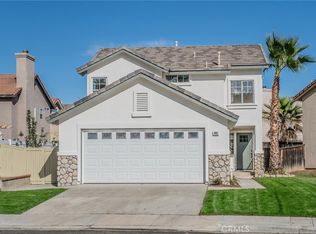 951 Willowcreek Dr, Corona, CA 92878