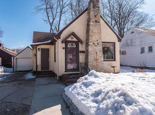 414 15th Ave NE, Rochester, MN 55906