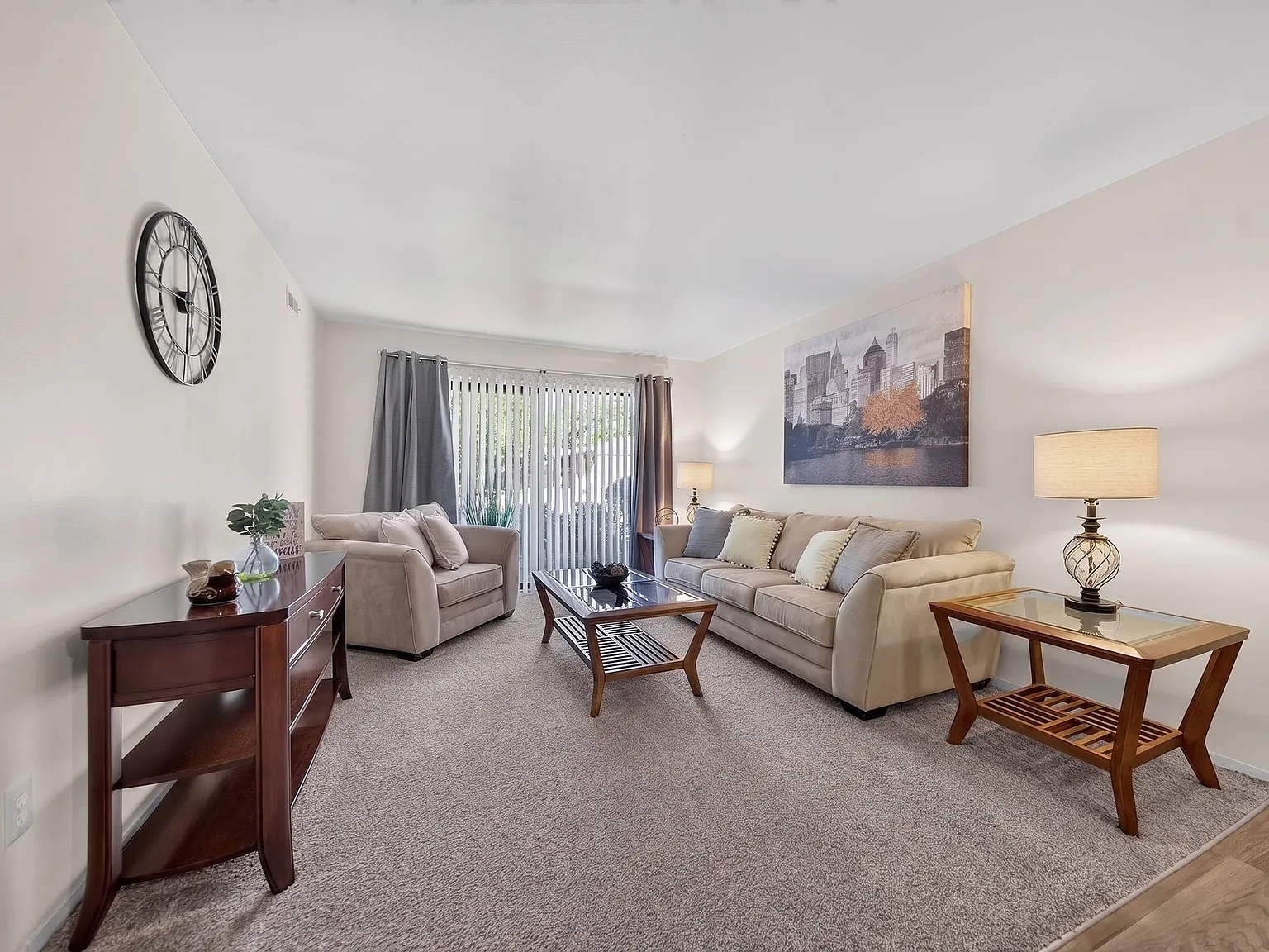 Eastwood Village Apartments — Photo 2