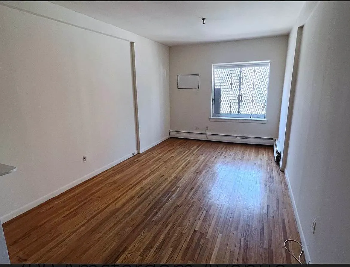 Building Photo - 790 Amsterdam Ave #7B
