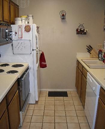 5th image of 1901 Holleman Dr #207