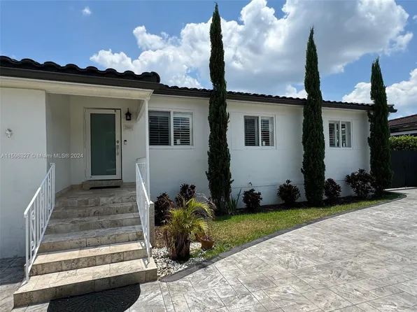 2001 SW 82nd Pl, Miami, FL 33155
