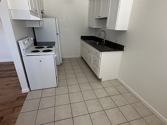 4th image of 22049 Hathaway Ave #C