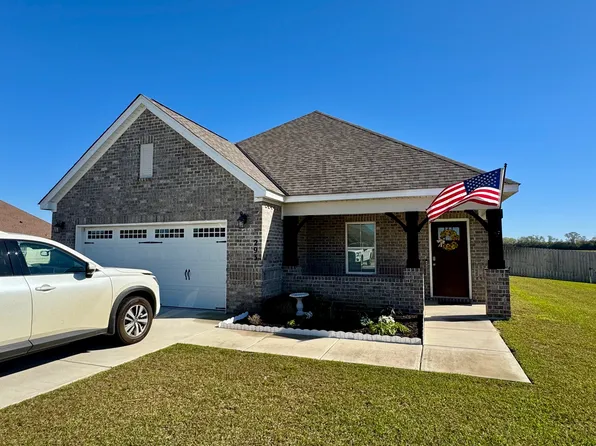 293 Sandbed Rd, Newton, AL 36352