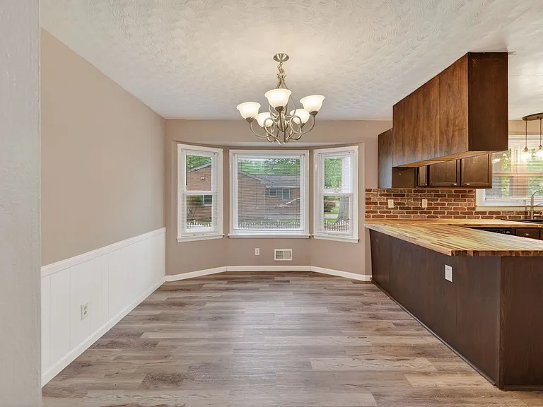 601 Rock Dr — Photo 5