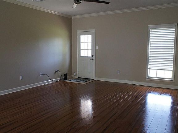 4th image of 2200 Dillard Dr