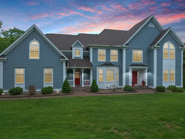 121 Northington Drive, Avon, CT 06001