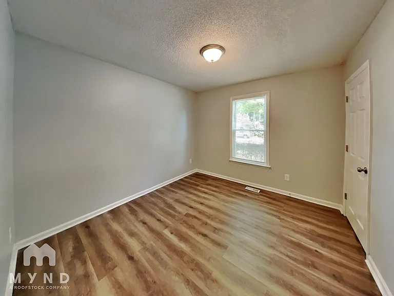 2209 Maybrook Dr — Photo 15