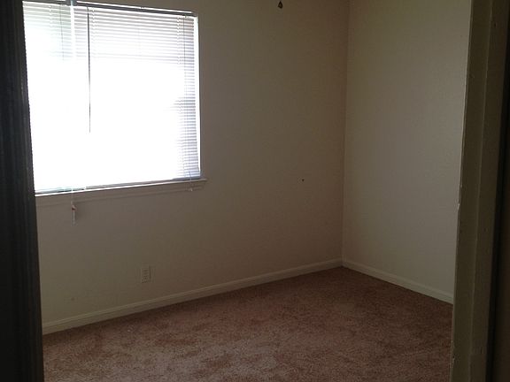 5th image of 900 Ticonderoga Dr APT C