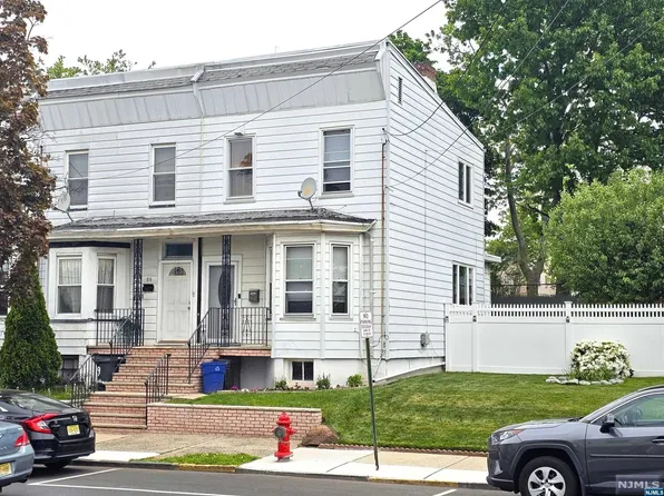 89 Woodland Ave, Kearny, NJ 07032