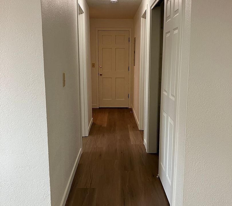 1st image of 395 Darla Ct #0