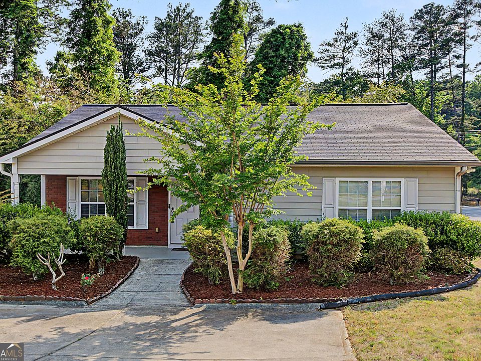 1st image of 90 Kerwood Ct