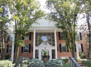 75 Atterbury Blvd APT 106, Hudson, OH 44236
