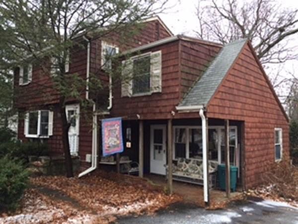 1st image of 10 Cheryl Dr