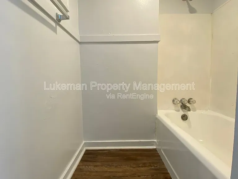 417 Oak St #1 — Photo 7