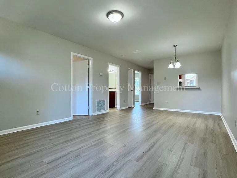 315 S Dudley St #13 — Photo 16