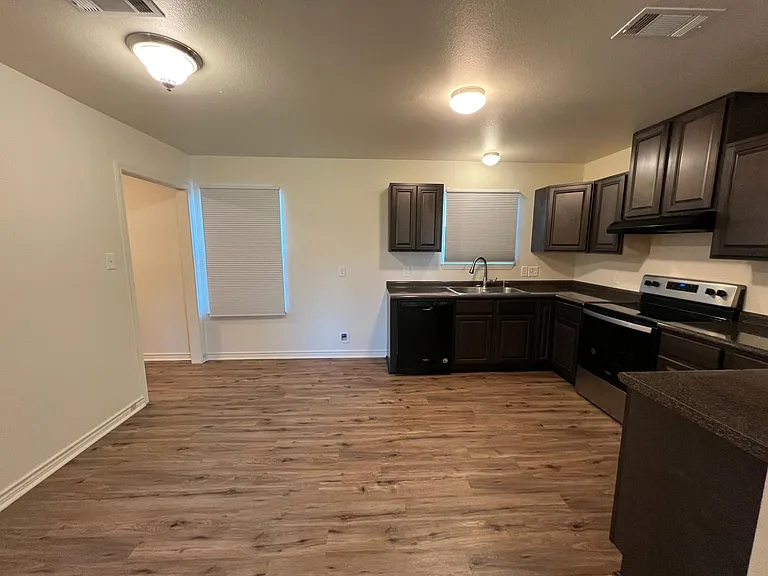 2981 Woodcock St — Photo 12
