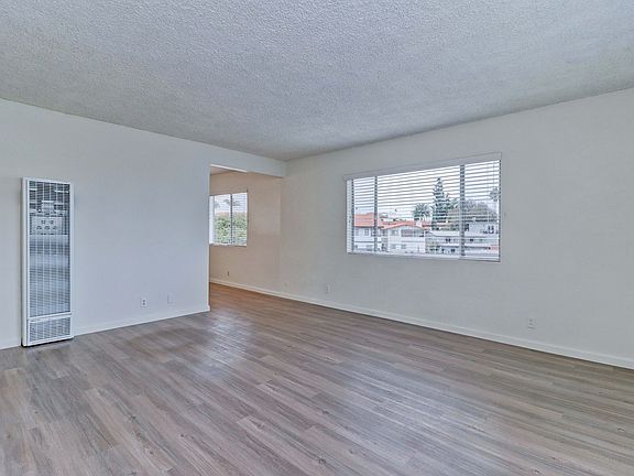 4th image of 108 Corona Ln APT A