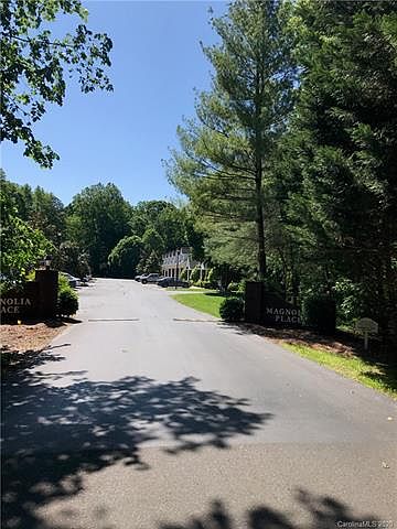 2nd image of 529 Knighton Hill Rd