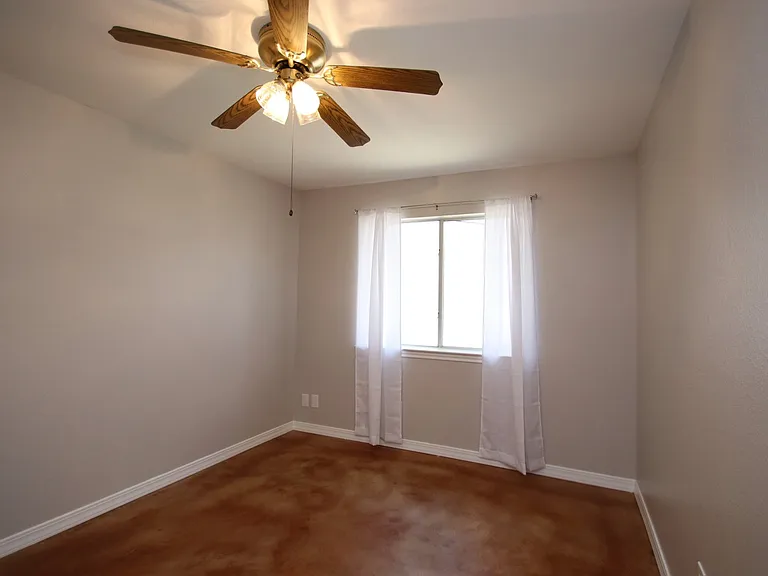 12400 Captain Hopkins Cv — Photo 17