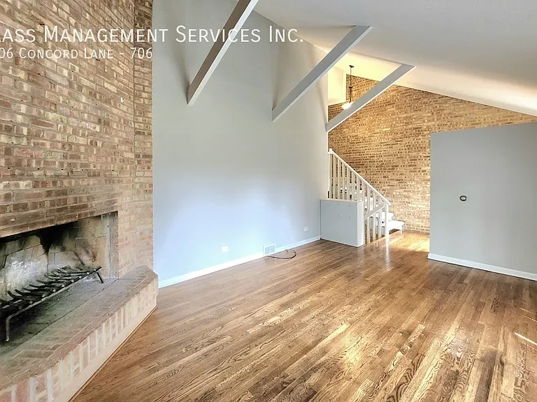 706 Concord Ln #706 — Photo 4