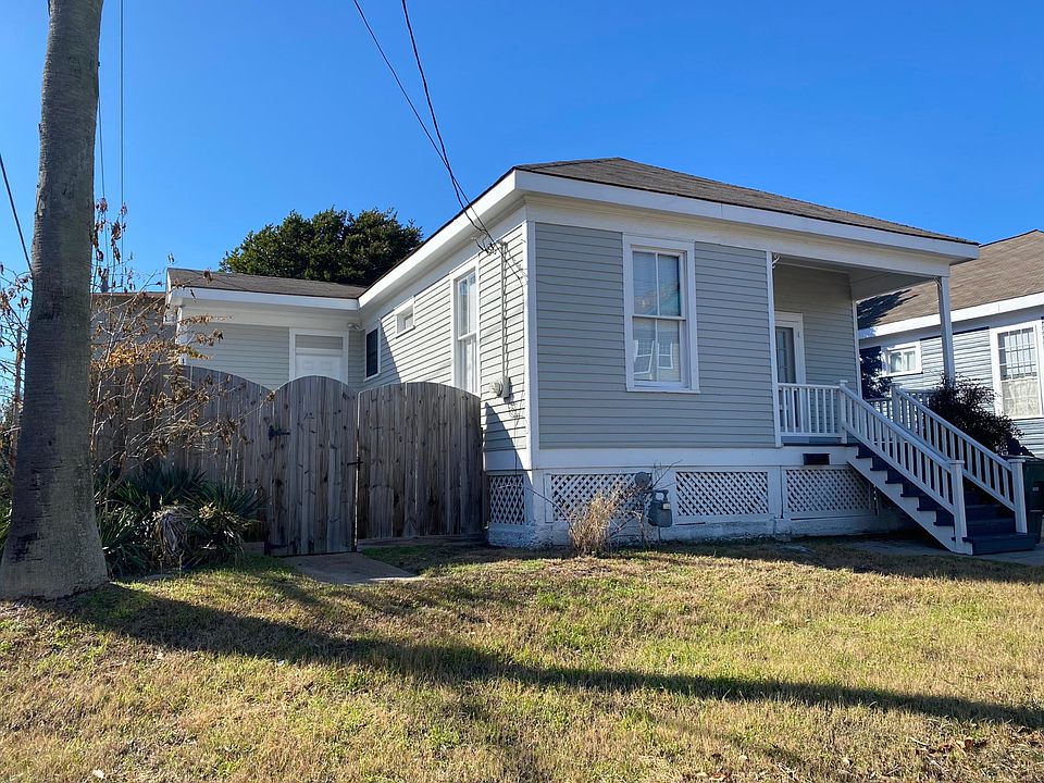 1st image of 807 8th St