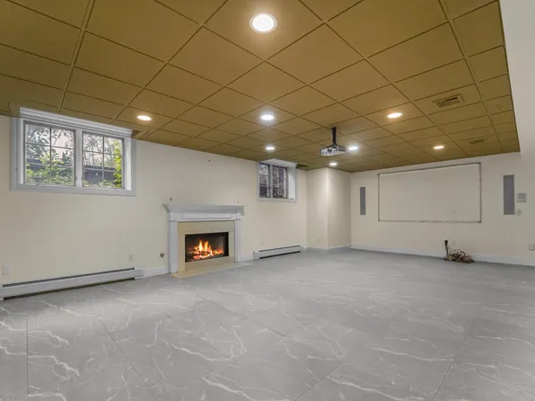 1 Euclid Road image 37 of 50