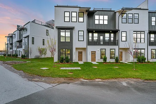 5321 California Ave Photo 1