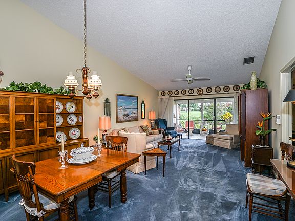 5th image of 4305 Palm Forest Dr N