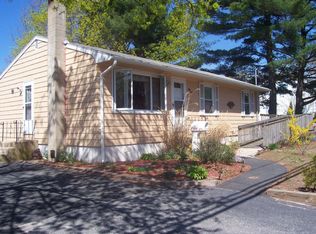 59 Arnold Rd, Coventry, RI 02816
