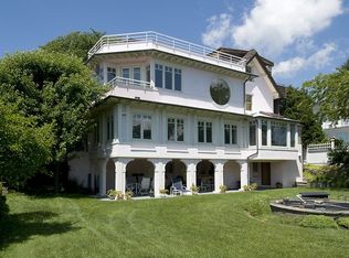 651 Steamboat Rd, Greenwich, CT 06830