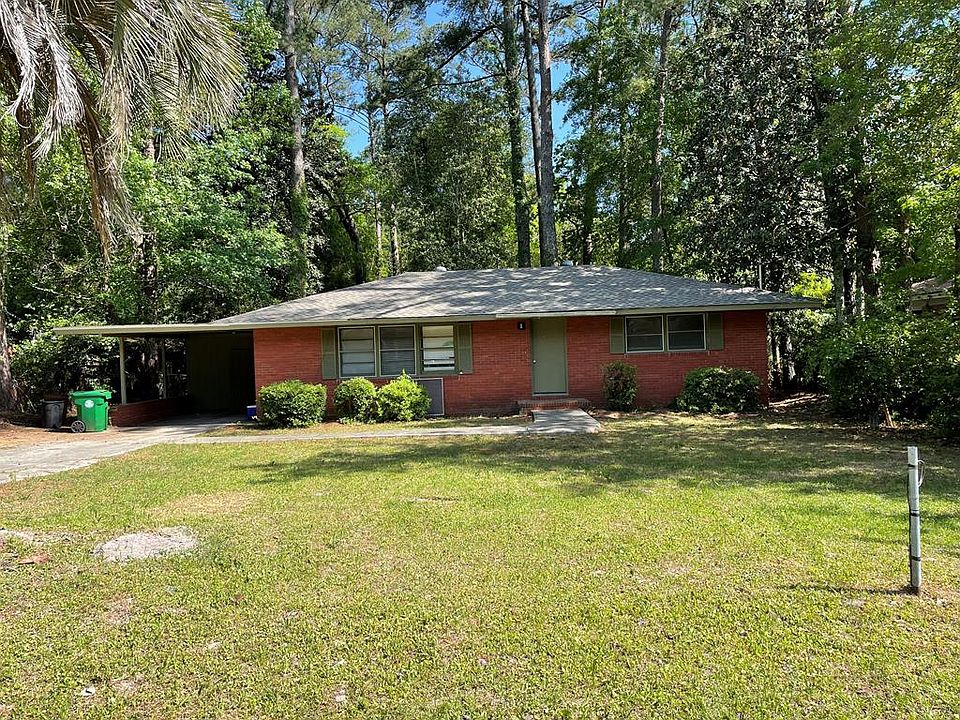 1st image of 409 University Dr