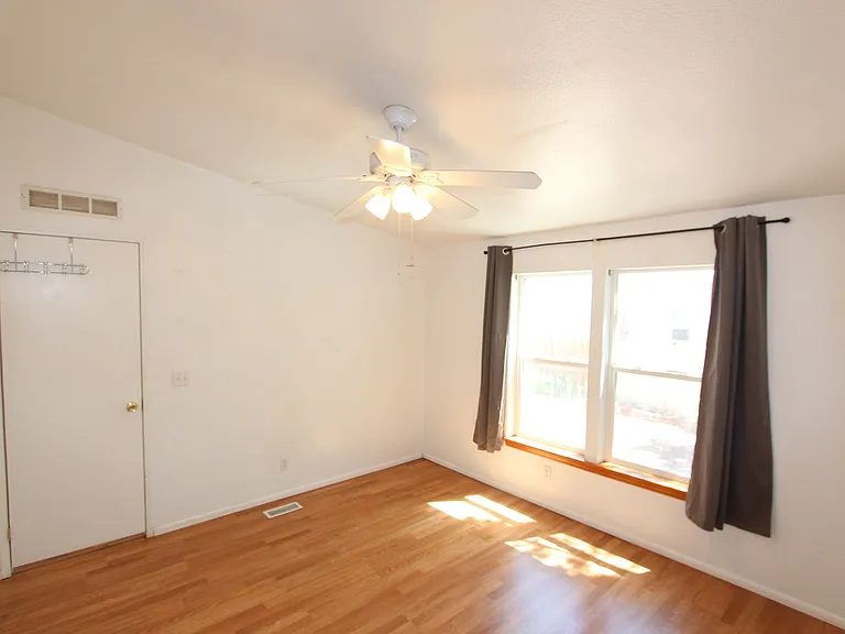 1743 W Mikey Dr — Photo 20