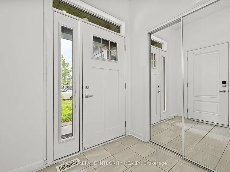 78 Osler St — Photo 2
