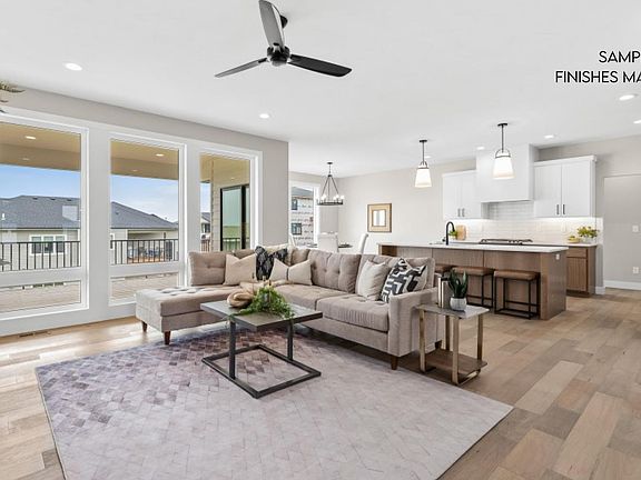 4th image of 5600 E Saddle Ridge Cir