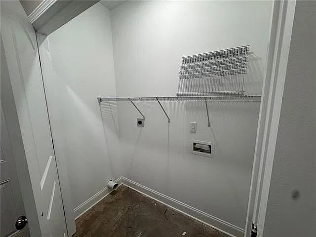3 bed, 2.0 bath, 977 sqft, $1,500 — Photo 2