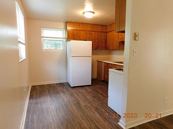 5th image of 3900 Seeber Dr #3900-4