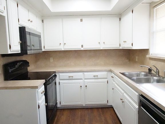 4th image of 27 Adams Ave NE Unit A